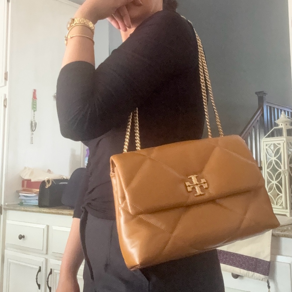 NWT, Tory Burch Women's Kira Diamond Quilt Convertible Shoulder Bag - Picture 9 of 14